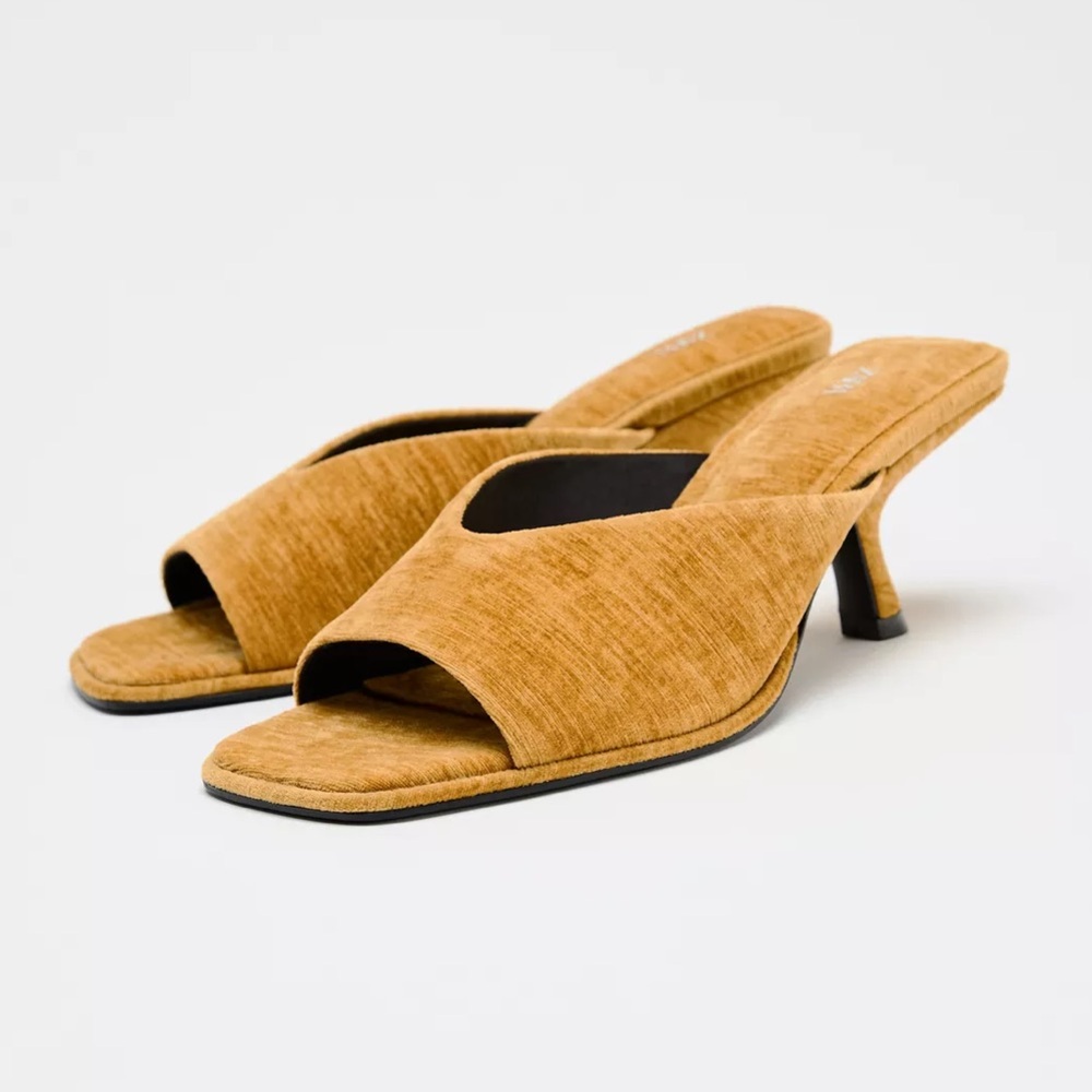 Zara Velvet Heeled Mules Sz:6.5 Mustard